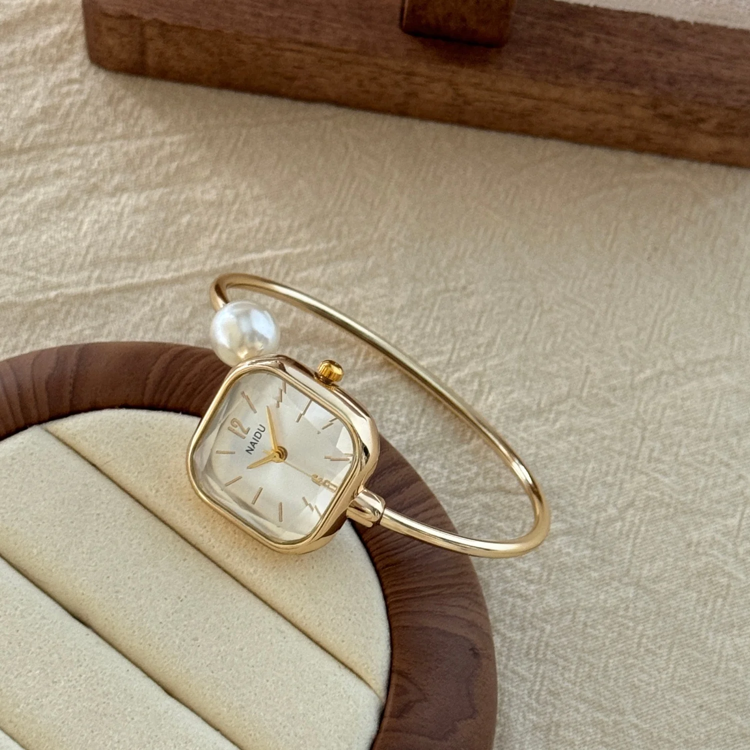 Fashion Pearl Bracelet Wristwatch Ladies Open Design Square Dial Quartz Watch Dress Versatile Watches For Women Montre Femme