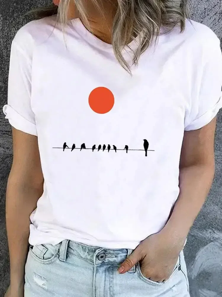 Vestiti donna tendenza farfalla bella carina grafica manica corta T-Shirt donna stampa T-Shirt moda Basic Tee Top abbigliamento