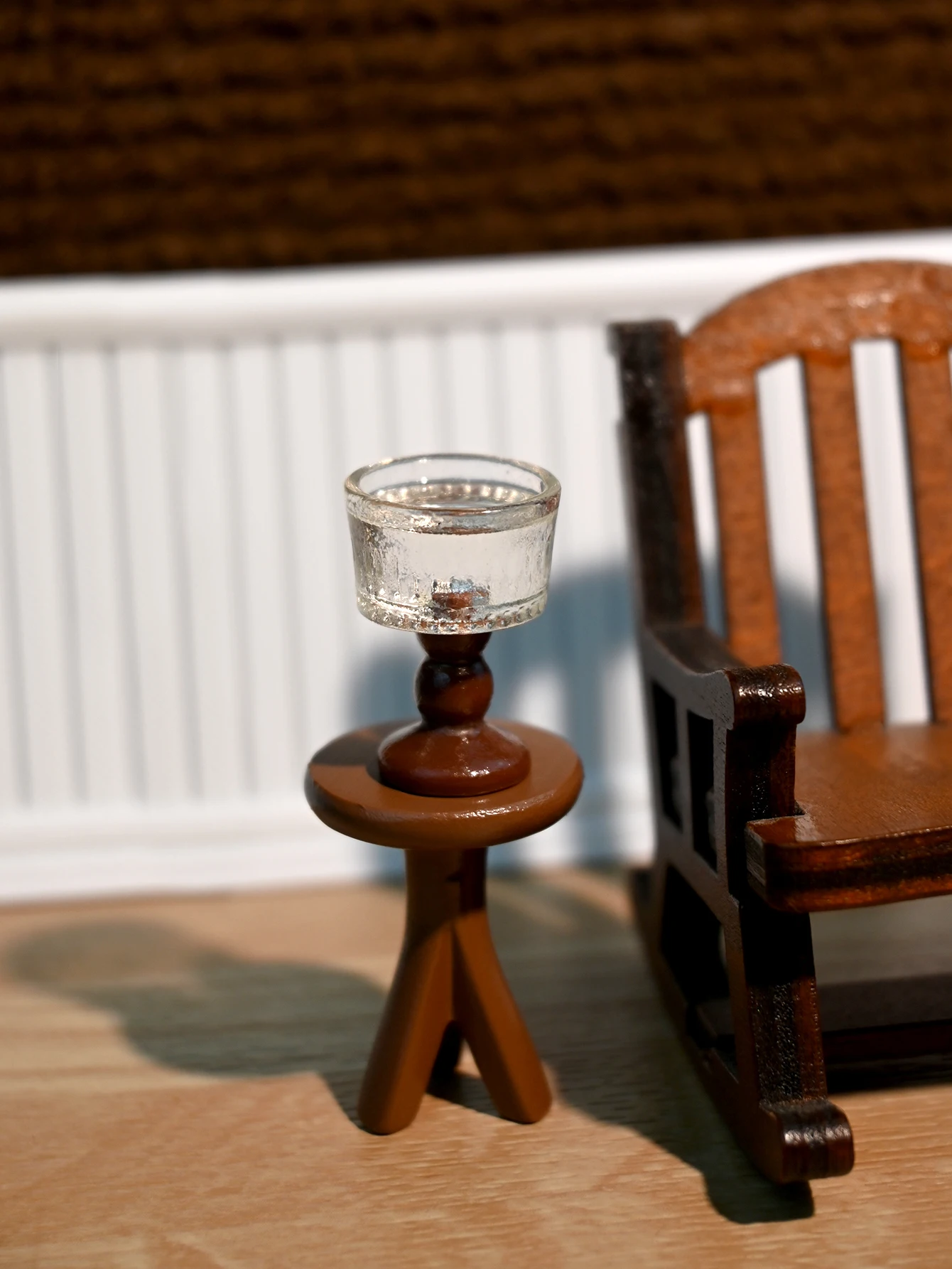Miniature Rocking Chair, Miniature Desk Lamp, Miniature Table, 1/6, 1/12 Dollhouse, Dollhouse Accessories, Dollhouse Toys, Dollhouse Decorations, Model House Accessories, Miniature Food Toys, Photography Props, Miniature Landscape Ornaments, Miniatures Decoration, Small Gifts, Giveaways, Home Decor Items view 4
