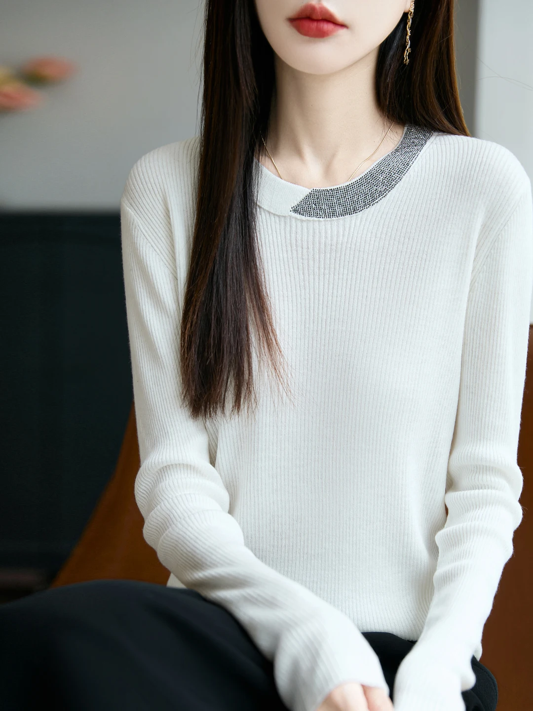 

Retro Sle Women's Knitted Top Summer Slim Fit Loose round Ne Diamond Embellied Long Sve Base irt Soft Fabric T-irt