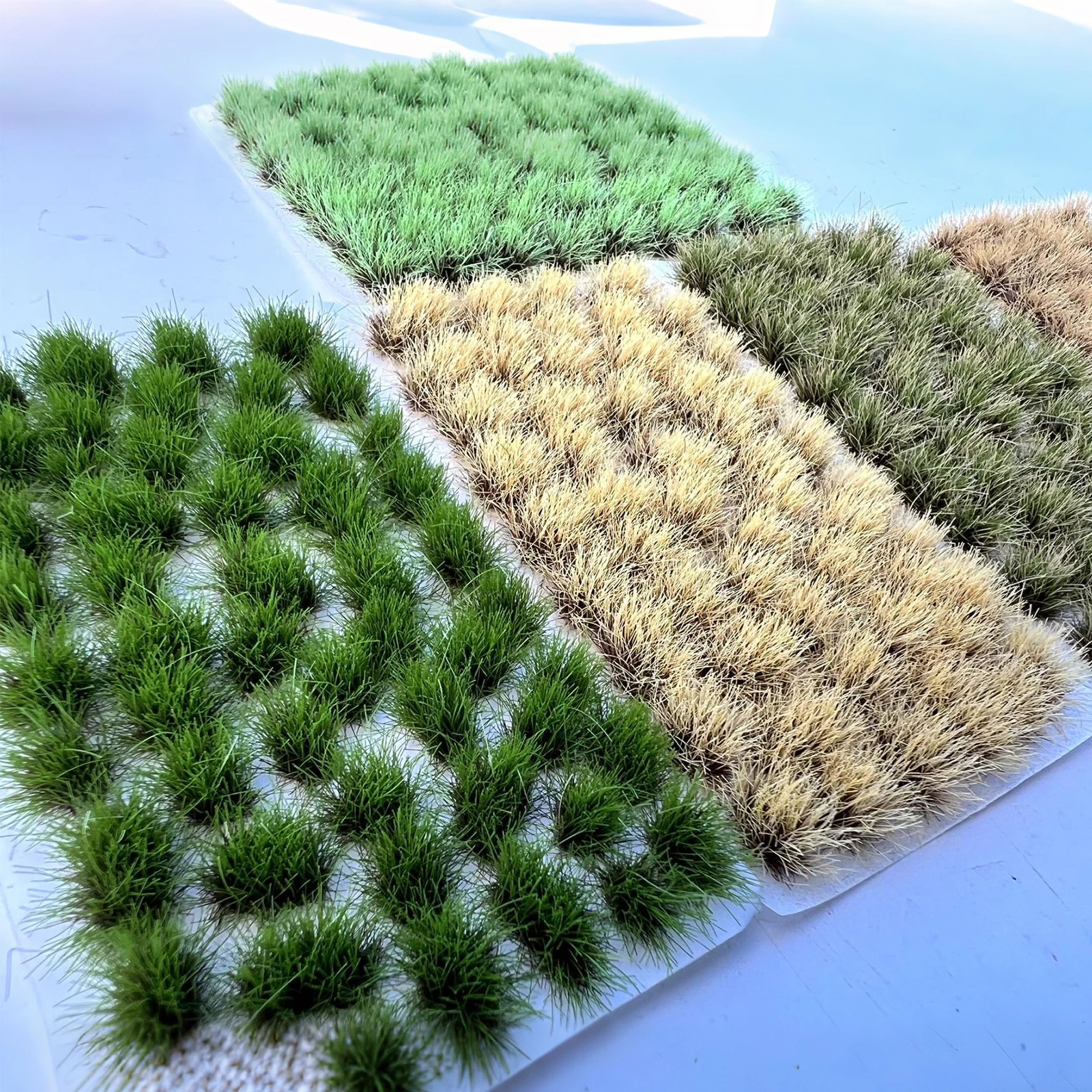 

53pcs 8mm Irregular Model Grass Clusters - Artificial Plant Tufts for DIY Diorama Landscape