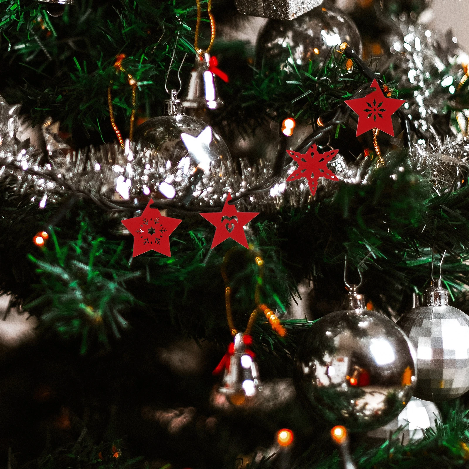 

50Pcs Handcrafted Wooden Star Ornaments for Christmas Tree Hanging Decor Holiday Room Decoration Wood Pendants