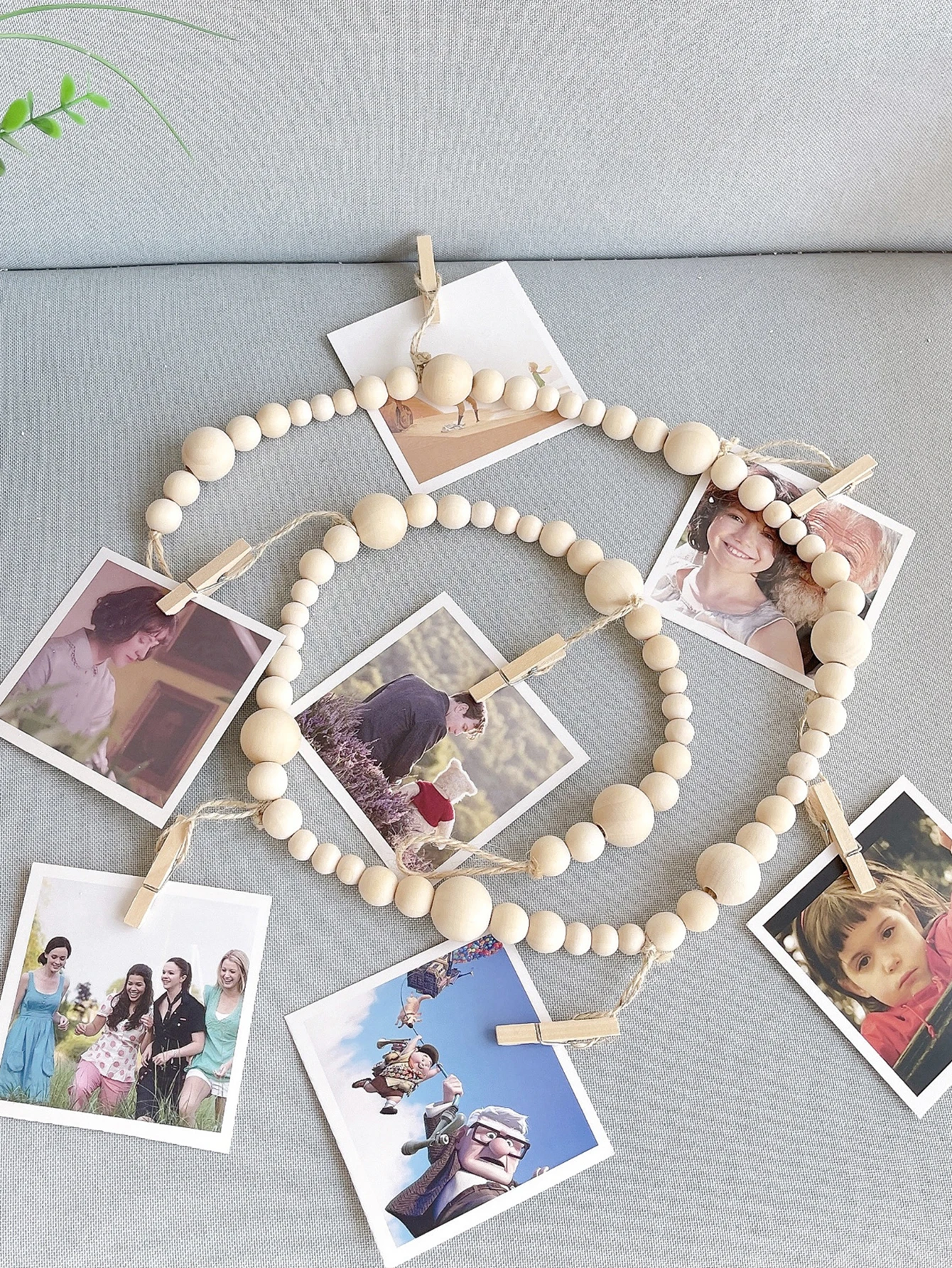 Wooden bead wall hanging photo display rack, home decoration photo storage, tassel string wall decoration photo rack