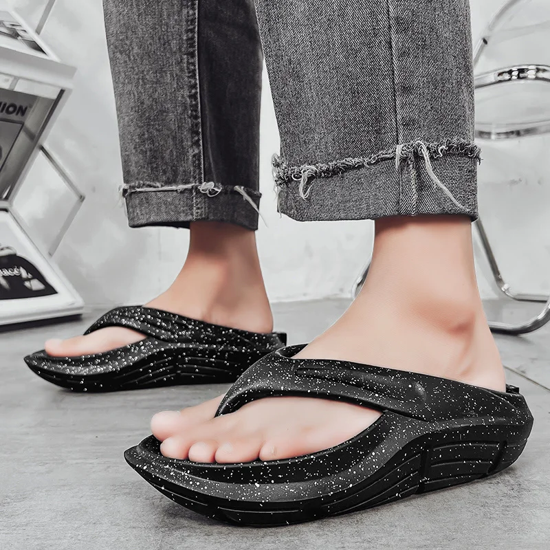 Hot Sale Men's Platform Slippers Fashion Green Flip Flops Men Designer Mens Thick Soled Slides Breathable Beach Outdoor Slippers
