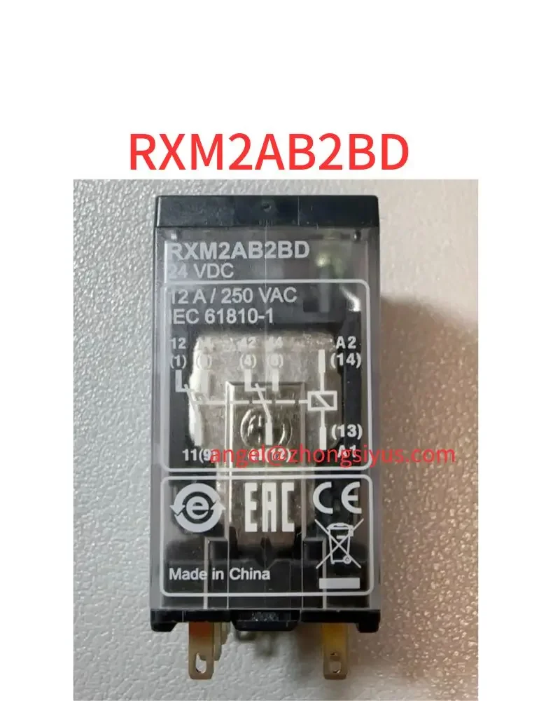 Brand new RXM2AB2BD relay