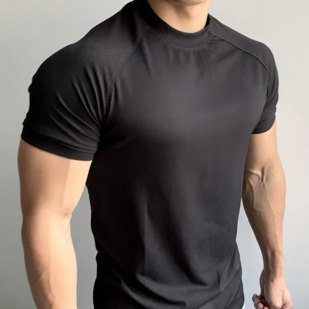 

Fashion Sports T-shirt Short Sleeve Shirt Quick Dry Gym Top Solid Color Pattern Brand New Condition O Neck Design