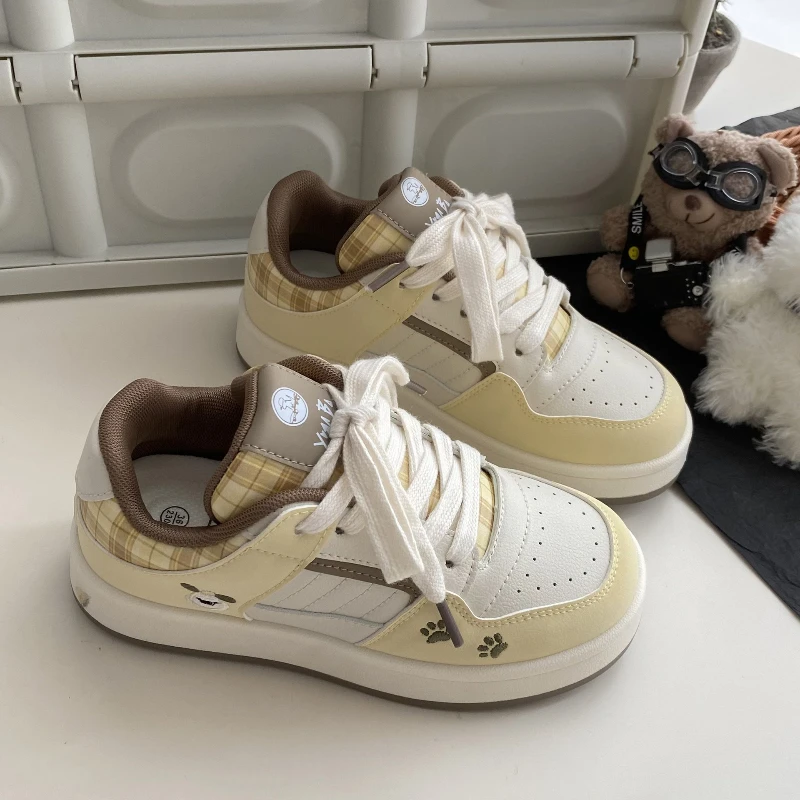 سميكة سوليد حذاء أبيض الخريف اللون حظر حذاء كاجوال جولة تو لينة سوليد أحذية نسائية 2025 تنوعا أحذية رياضية كاجوال