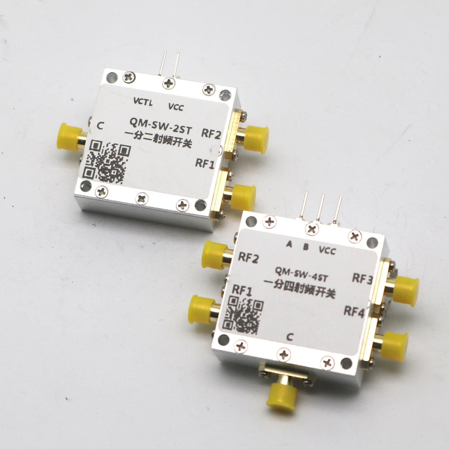 SPDT SP4T 0.1-6GHz RF Switch Microwave Switch 1-to-2 1-to-4 High Isolation RF Switch Module Control Signal Channel Conversion