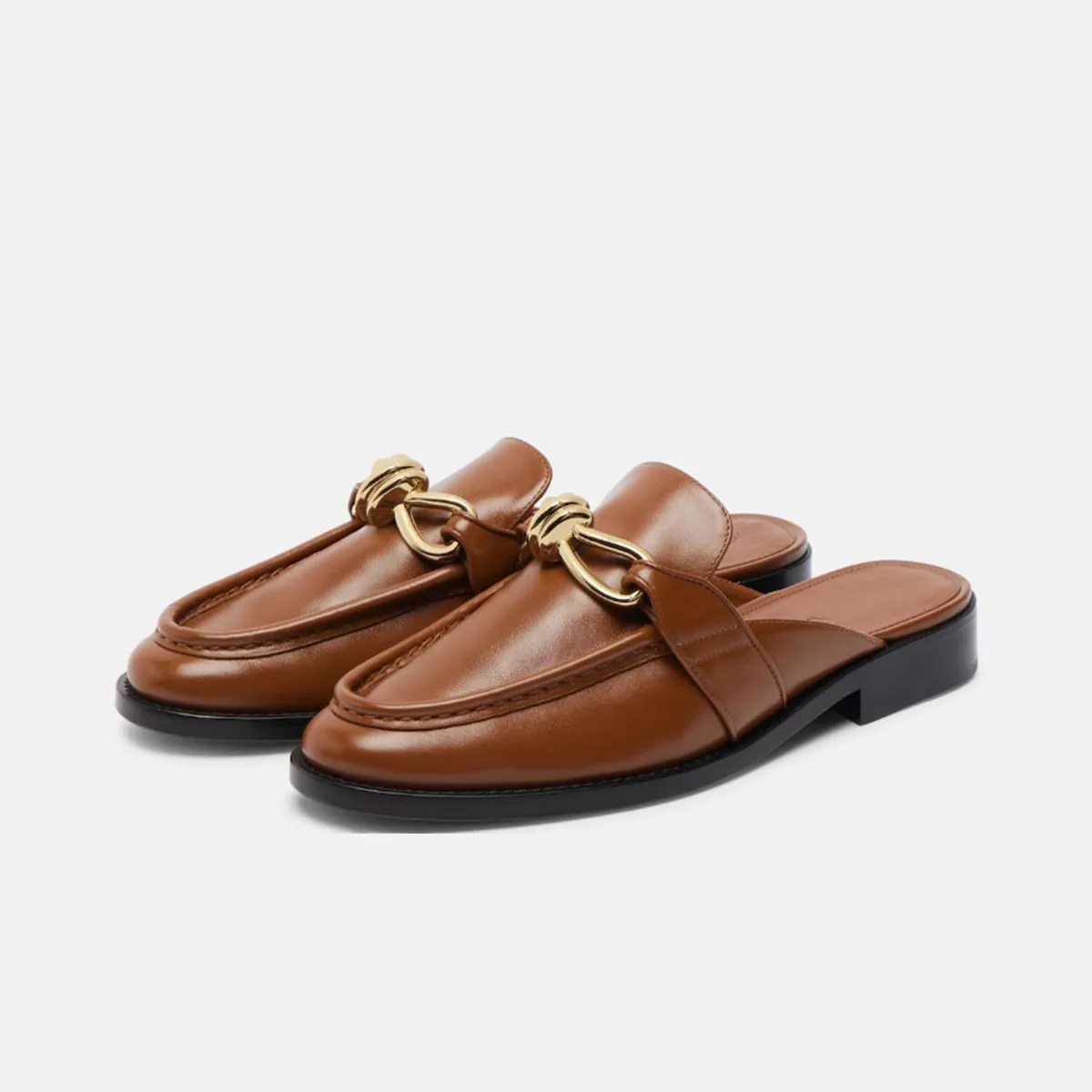 2026 Women Leather Backless Loafer Mules Botas Mujer Botas Feminina Gold Twist Chain Flat Slip On Office Low Heel Sandals