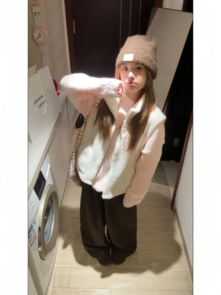 

Женский жилет из овечьей шерсти: мягкий, уютный, модный, для весеннего повседневного образа, приталенный, на молнии