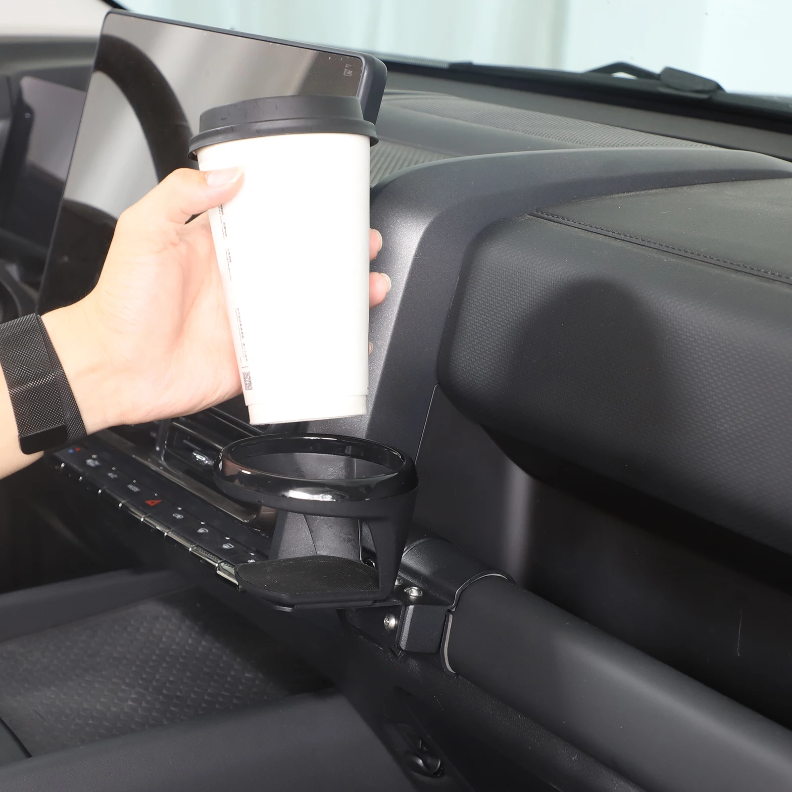 Carbon Steel Passenger Side Dashboard Grab Handle with Extended Cup Holder  for 2024+ Haval H9   Car  Accessories