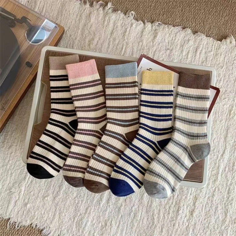 

5 Pairs of Cute Harajuku Colorful Striped Short Socks for Women Fashionable Spring and Autumn Women's Mid Length Socks