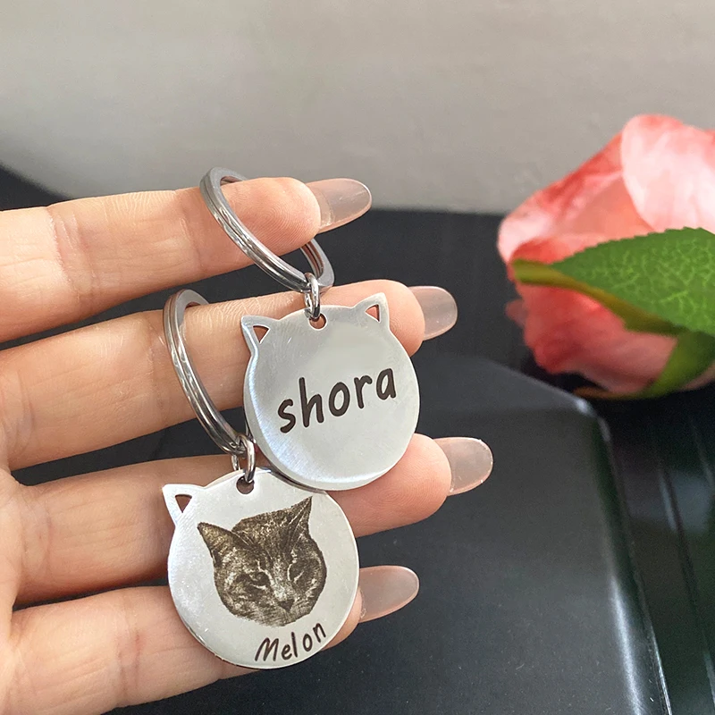 

WLP Fashion Cat Ear Shape Custom Picture Keychain Stainless Steel for Pet Dog Animal Engraved Name Photo Key Chain Family Gift