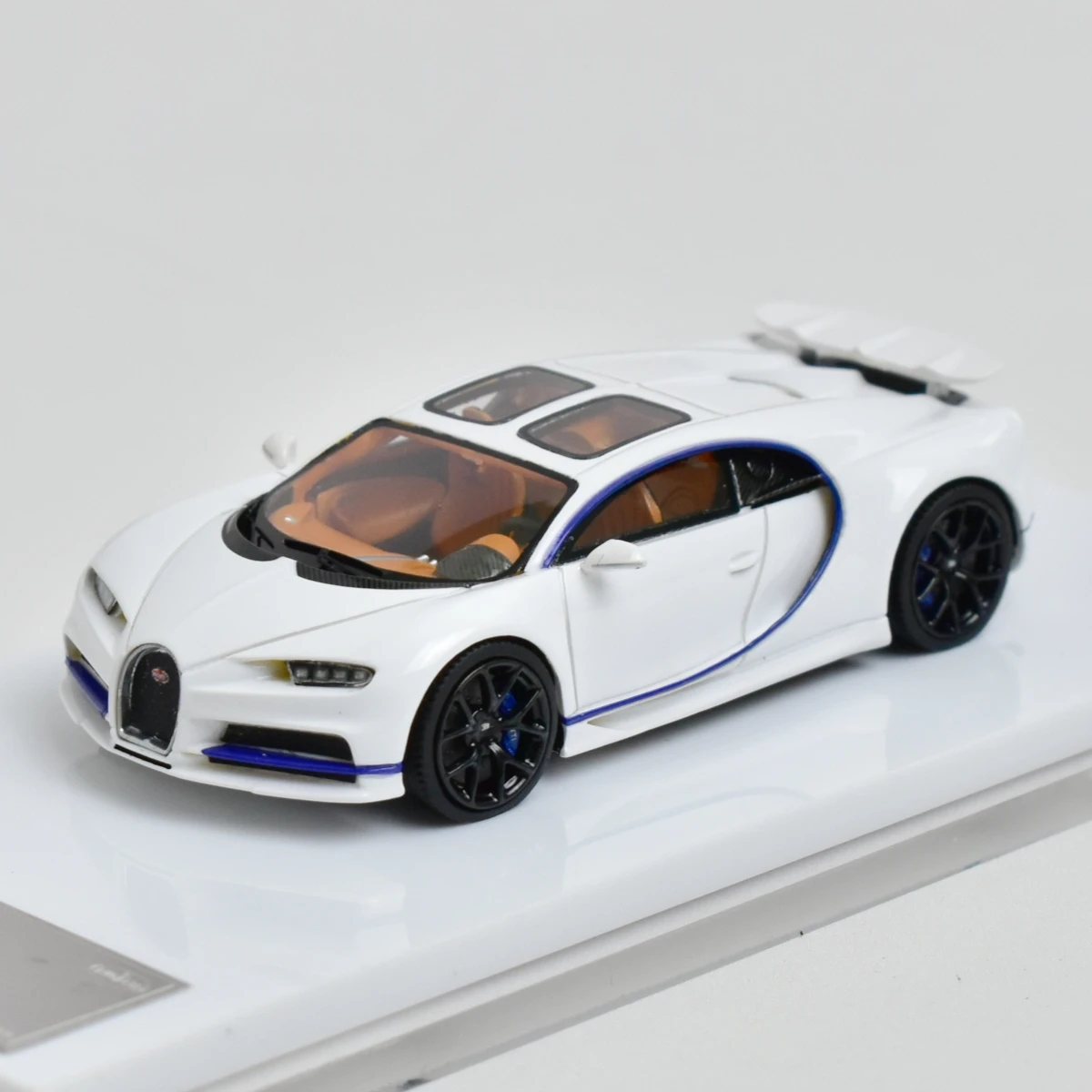 ART CRL 1:64 Bugatti Chiron Resin Diecast Model Car