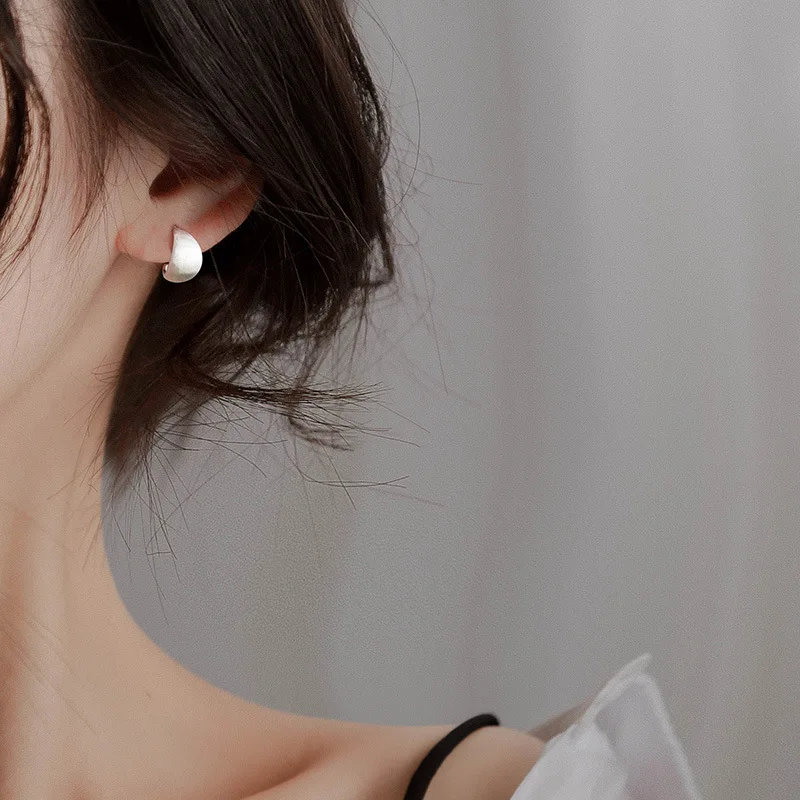 Kleine Ohrstecker aus 925er-Sterlingsilber mit Zuckerguss für Damen, Piercing-Ohrring, Hochzeit, Luxus-Qualität, Schmuck, Großhandel, Geld 925