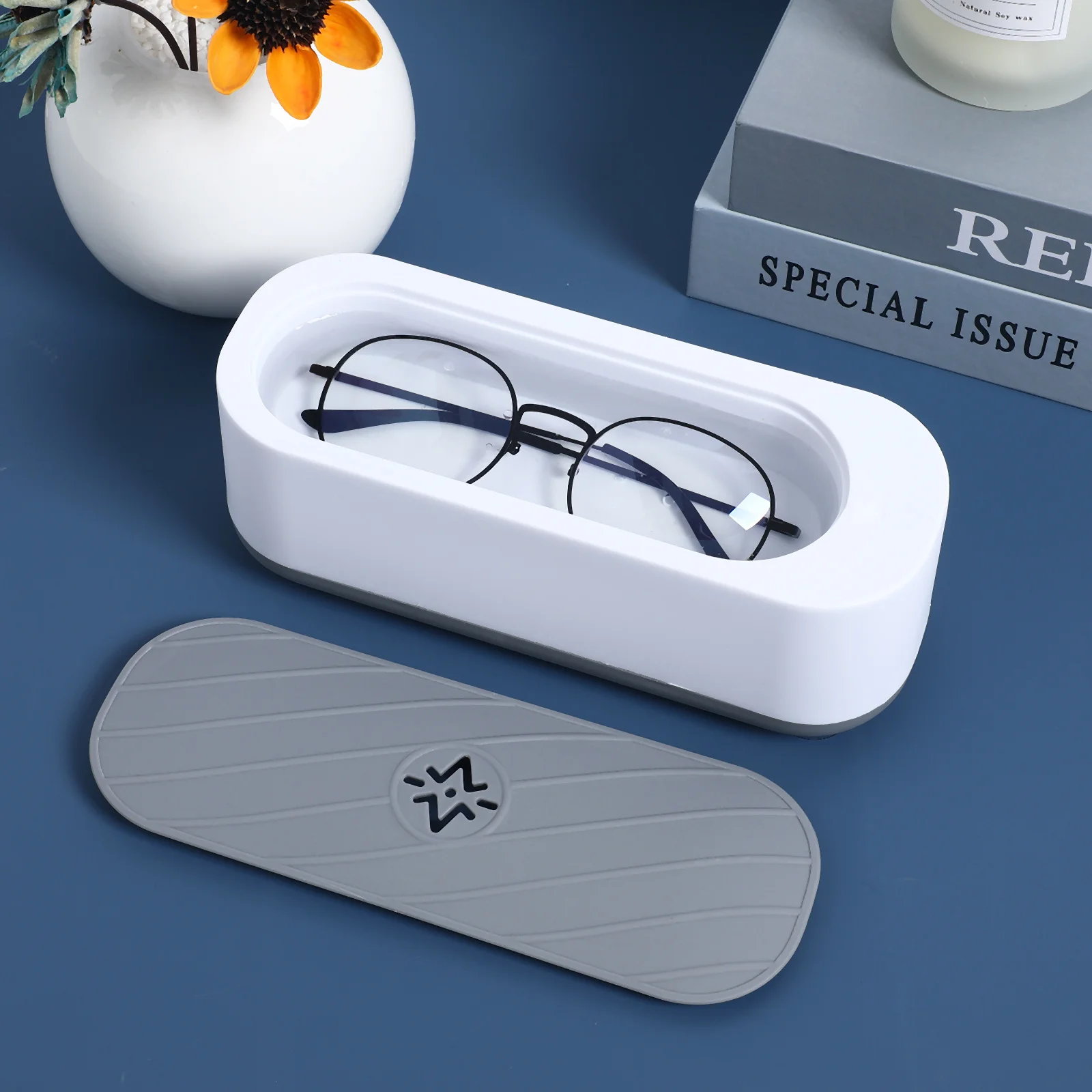 

Rechargeable Sonic Cleaning Machine for Glasses Jewelry Coins Makeup Brushes Portable Mini Cleaner with One-Button Operation