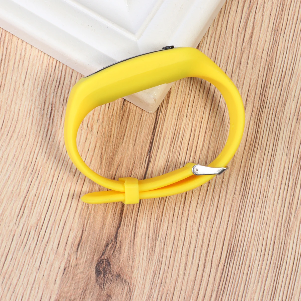 

2Pcs Electronic Watch Pedometer Step Counter with Auto Sleep Low Consumption Jogging Waist Movement Detection Yellow