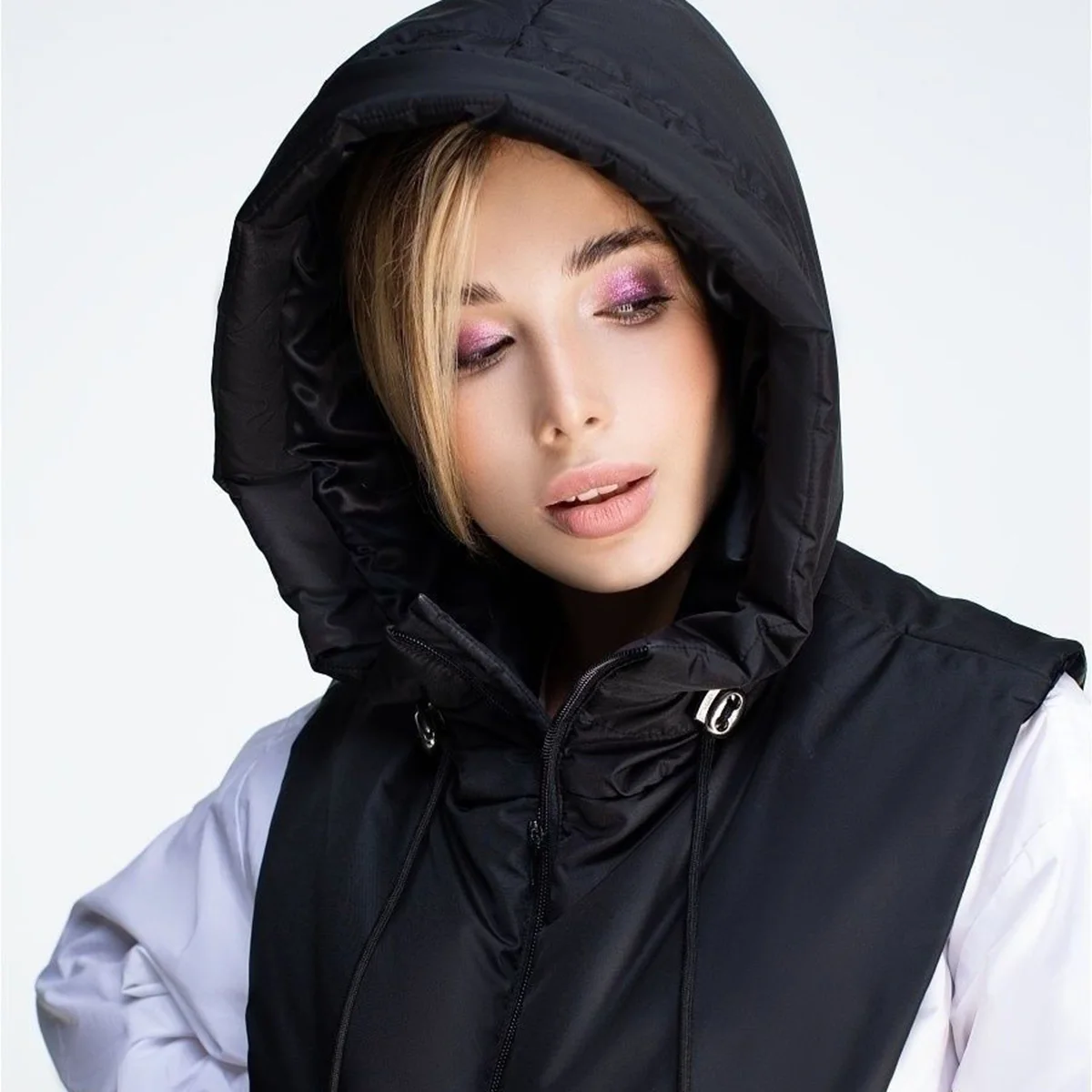 Women\'s Faux Vest Sleeveless Zipper Faux Hood Stand Up Collar Padded Vest Lightweight Removable Women\'s Winter Vest
