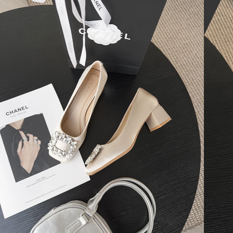 

New spring-summer shoes for petite women, versatile with skirts, satin square toe, rhinestone buckle, chunky high heel,