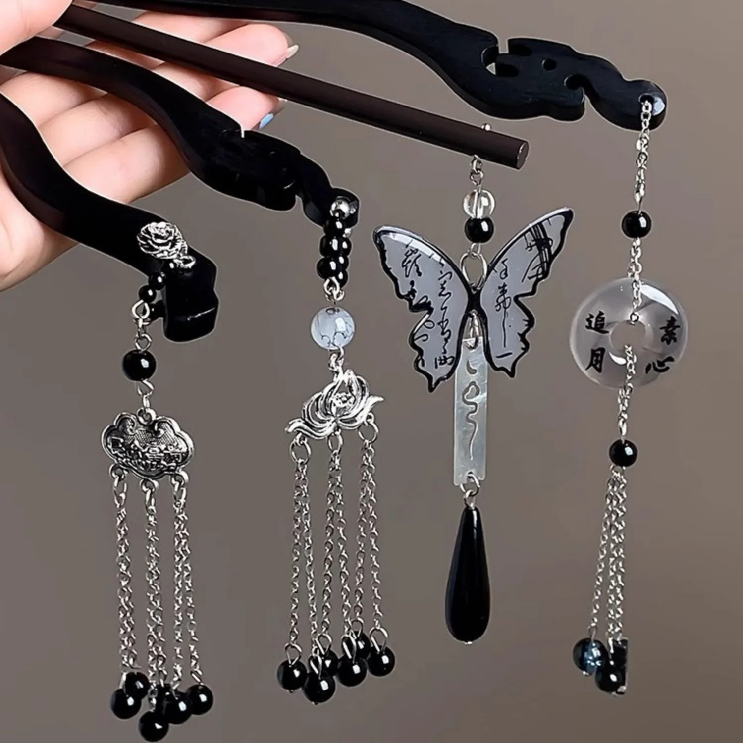 Light Luxury Wooden Tassel Hairpin For Women Vintage Ink Butterfly Pendant Hair Stick Chinese Style Ebony Wood Hair Accessories