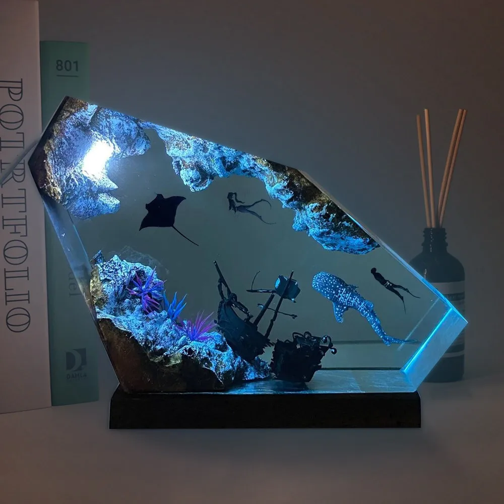 Handcrafted Transparent Resin Whale Fishing Boat Diver Miniature Landscape Craftwork. Exquisite Gift Keepsake.ocean-themed Decor
