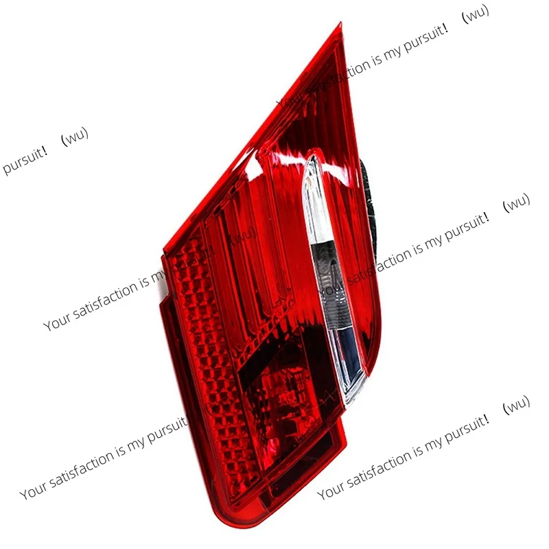 Rear Inner Taillight Rear Boot Lid Brake Lamp For BMW E65 E65 7 Series 745I 750Li 2005-2008 LED Light