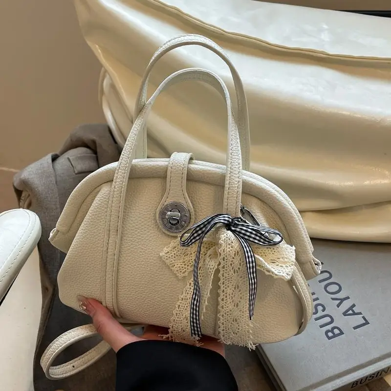 

2025 Summer Unique Shell Crossbody Bag for Women Minimalist Casual Shoulder Purse Trendy Textured Handbag Fashionable Chic
