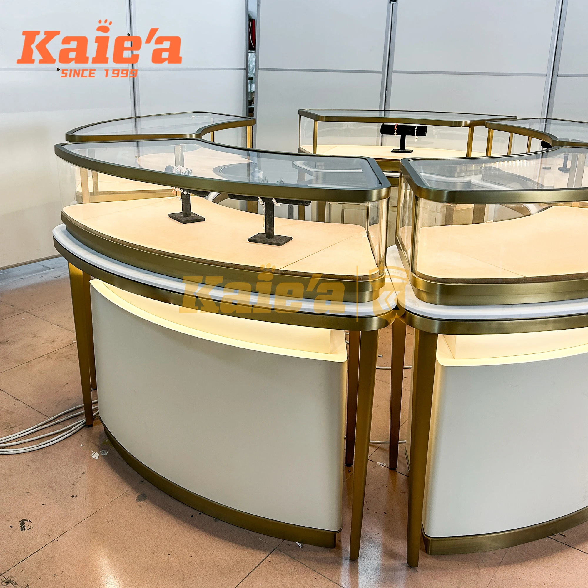 High End Jewelry Store Metal Island Cabinet Display Curved Glass Custom Jewelry Display Cabinet with LED