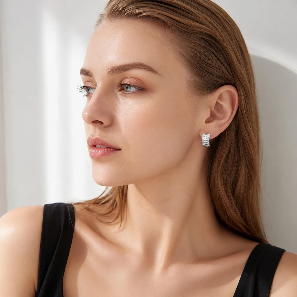 Klappbare Creolen mit Weißem Zirkon-Besatz, Europäischer Feiner Schmuck für Damen, Glamouröses Trendiges Geschenk aus Massivem 925 Sterling Silber – Detail 2