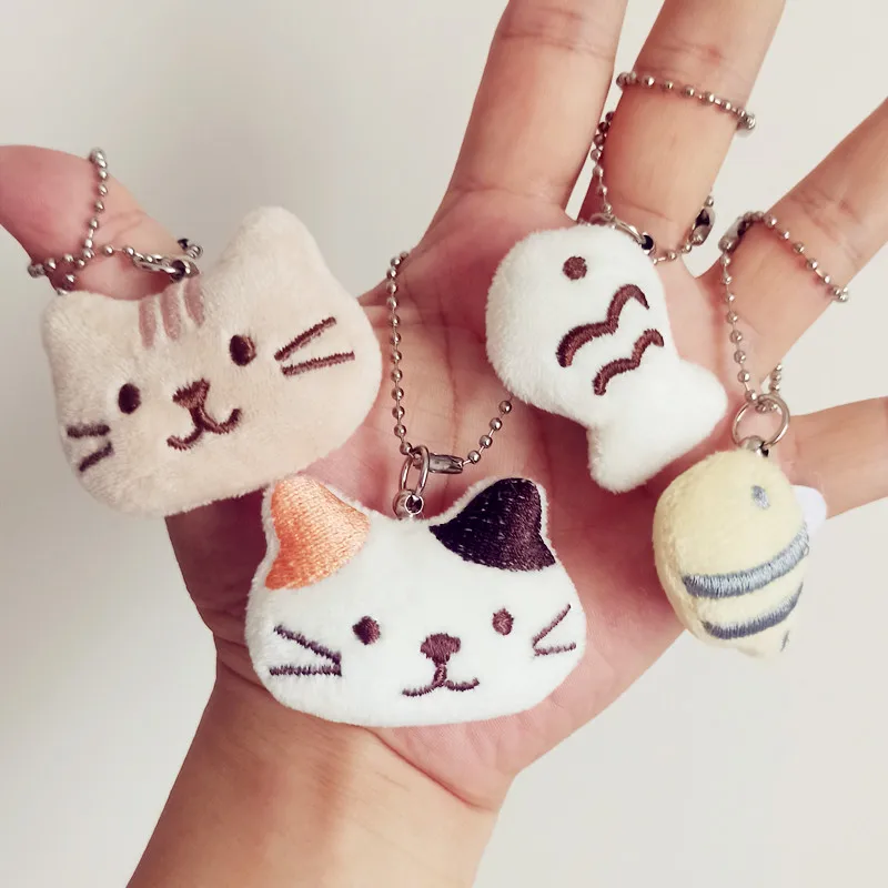 Llaveros de pez divertidos de dibujos animados para parejas, juguete de peluche Kawaii, muñeco de gatito pequeño creativo, llaveros, colgador de bolsa, decoración, 1-2 uds.