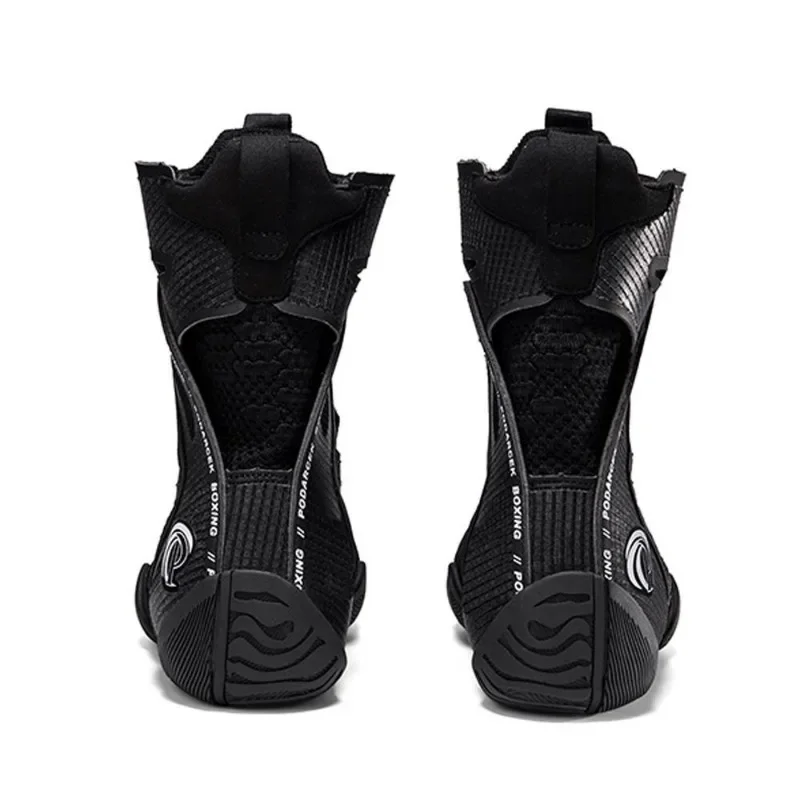 Sapatos de boxe masculinos respiráveis, botas de malha, sapatos de treino, preto e branco, nova tendência