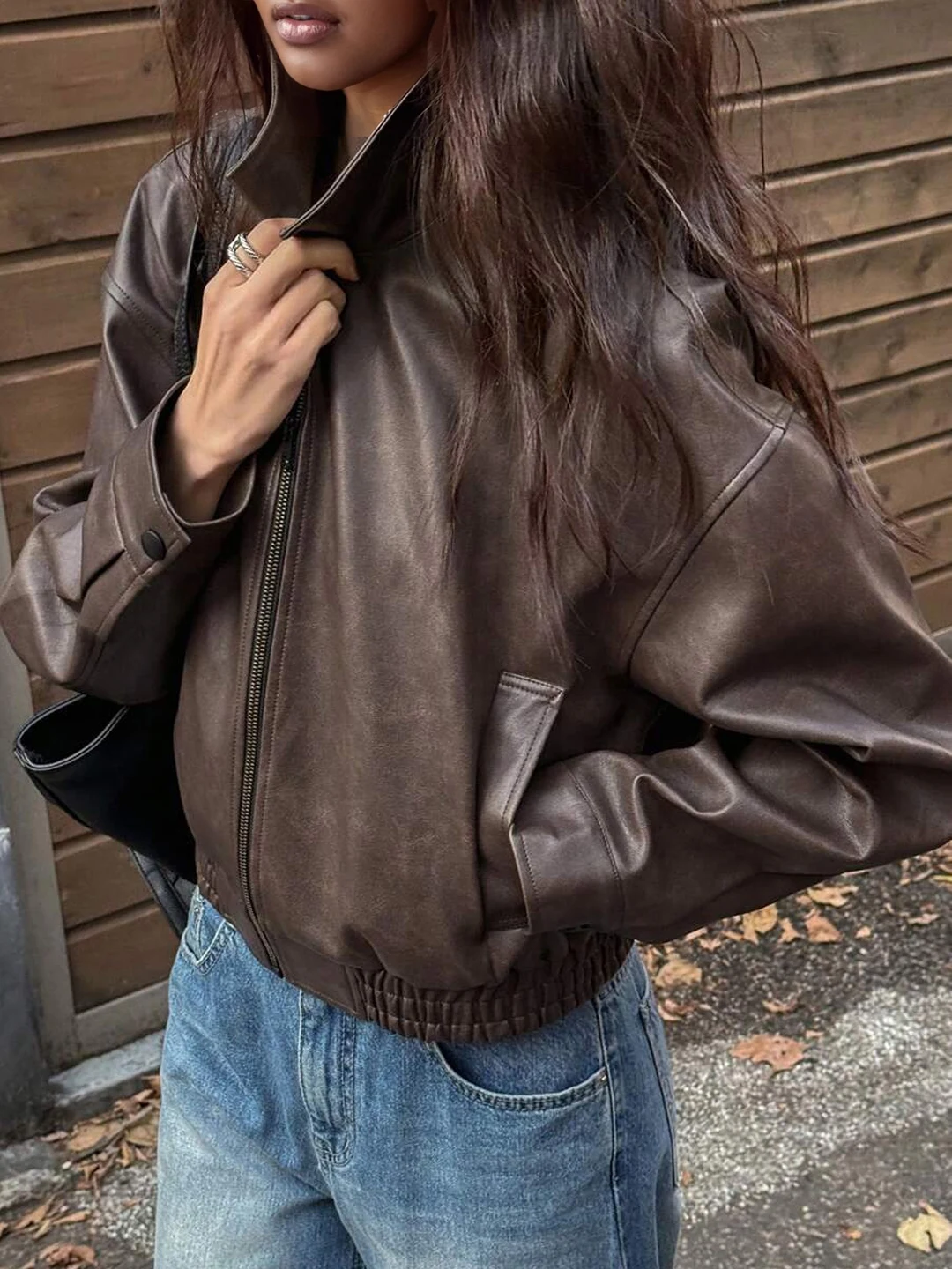 سترة ريترو Sle للسيدات من جلد البولي يوريثان سترة طويلة لراكبي الدراجات النارية أوائل الخريف ملابس خارجية مميزة للسيدات