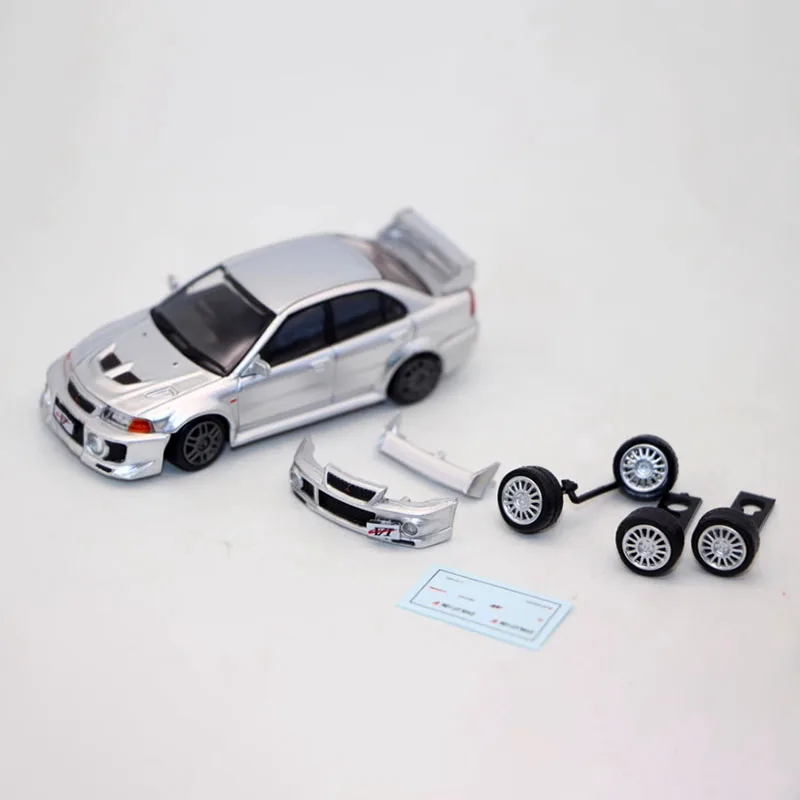 

BMC Diecast 1:64 Scale Lancer Evolution V and VI Sports Car Alloy Simulation Car Model Static Collection Decorated Holiday Toys