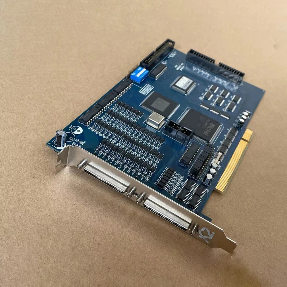 

6-осевая высокопроизводительная плата управления движением DMC2610 V03