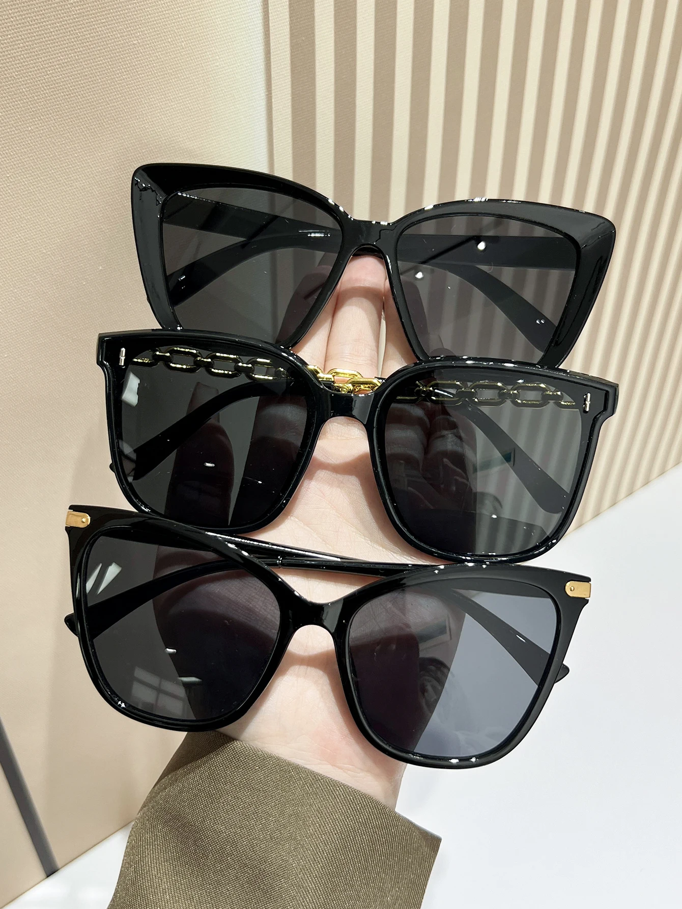 3-teilige klassische und stilvolle schwarze Sonnenbrille mit quadratischem und Katzenaugenrahmen, ein modisches und einzigartiges Sonnenschutz-Accessoire