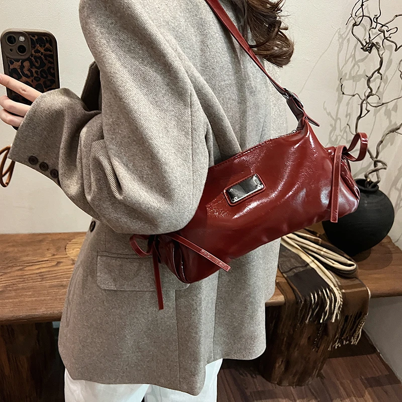 ﻿   Retro vermelho couro do plutônio sacos de ombro para as mulheres 2024 inverno axilas shopper bolsa estilo francês bolsa feminina axila saco tote