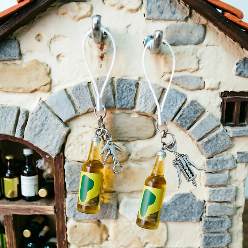 Miniatur-Bierkorkenzieher, Puppenhaus-Zubehör, Mini-Weinflaschenöffner für 1/12 Küchen-Weinkeller, hängende Ornamente