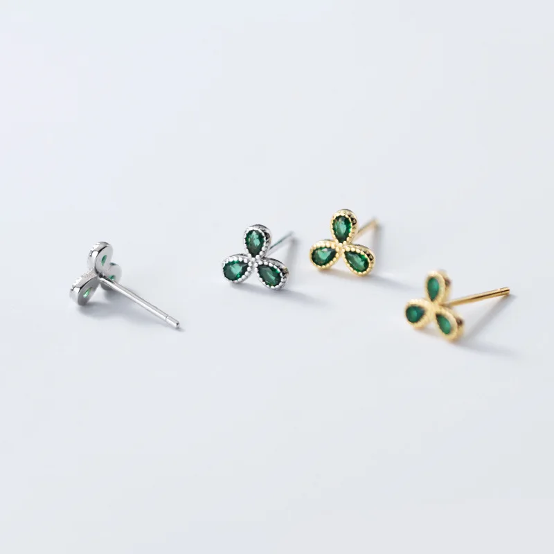 ITSMOS Created Emerald Earrings s925 Silver Flower Earrings Diamond Three-Petal Plant Earrings for Women Mini Dainty Jewelry