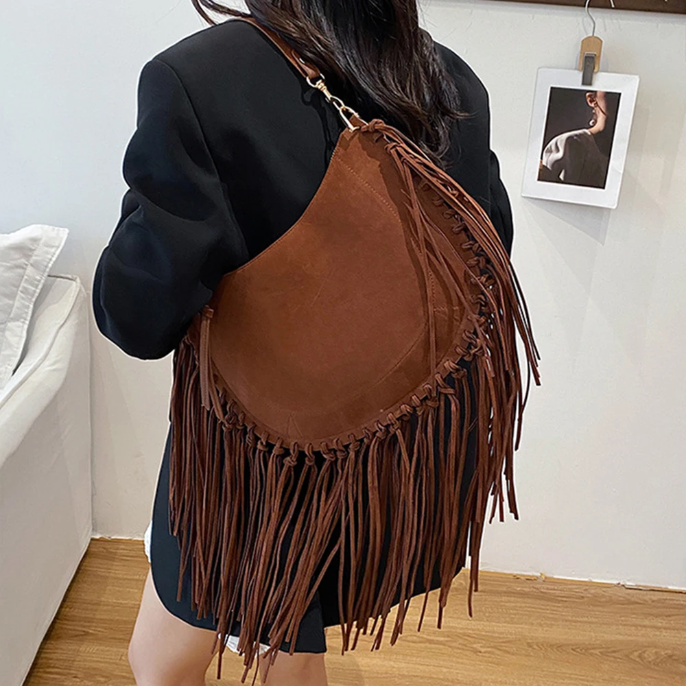 Bohemian Long Tassel Shoulder  - Half Moon Bag Suede 评论和价格