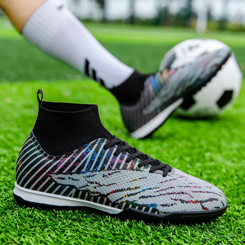 New Mens Soccer Shoes High Quality Non-Slip Turf Soccer Cleats Kids TF/FG Chuteira Campo Training Football Boots