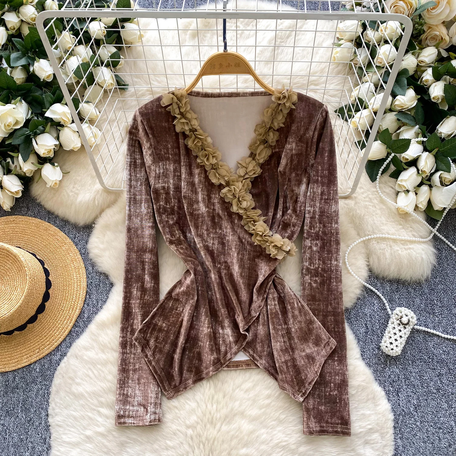 

Vintage Elegant V-neck velour floral long sleeve Blouse Fashion Shirt Casual Top Fairy Women Shirt