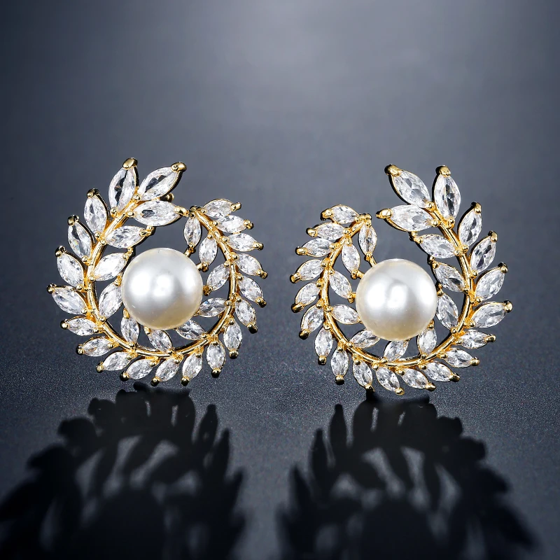 ZAKOL Luxury Simulated Pearl Bridal Stud Earrings with Cubic Zirconia for Women Fashion Leaf Wedding Jewelry EP2358