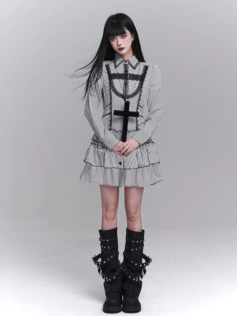 REDDACHiC robe chemise rayée pour femmes cravate dentelle bouton croisé devant manches longues à volants robe de gâteau à plusieurs niveaux vêtements gothiques Alt