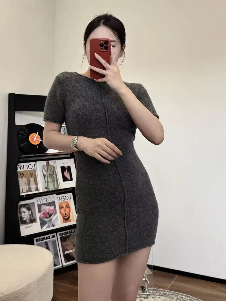 

Sweet Retro round Ne ort Sve Soft Knitted Dr Women's 2025 Winter New Sle Polyester Fiber H Version Casual