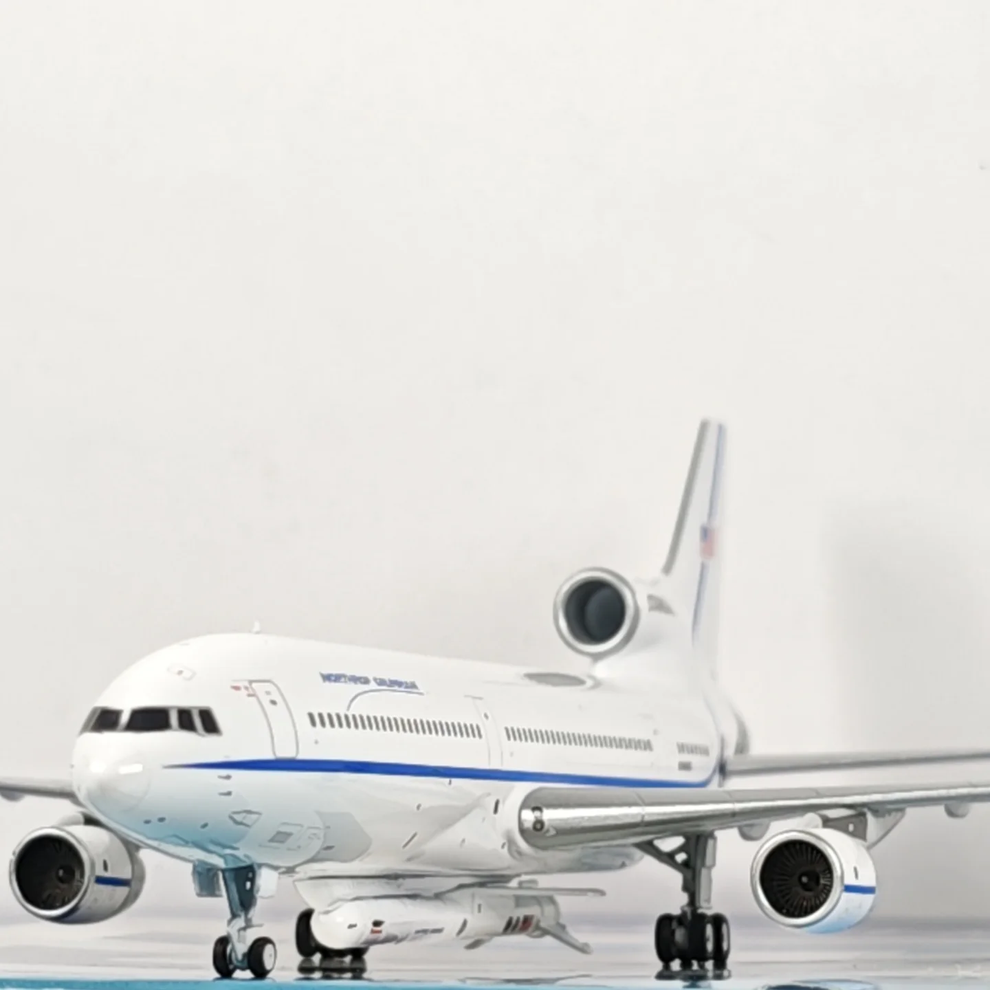 NG31037 1/400 L-1011 نموذج طائرة N140SC (منصة إطلاق الصواريخ) نموذج طائرة من سبيكة