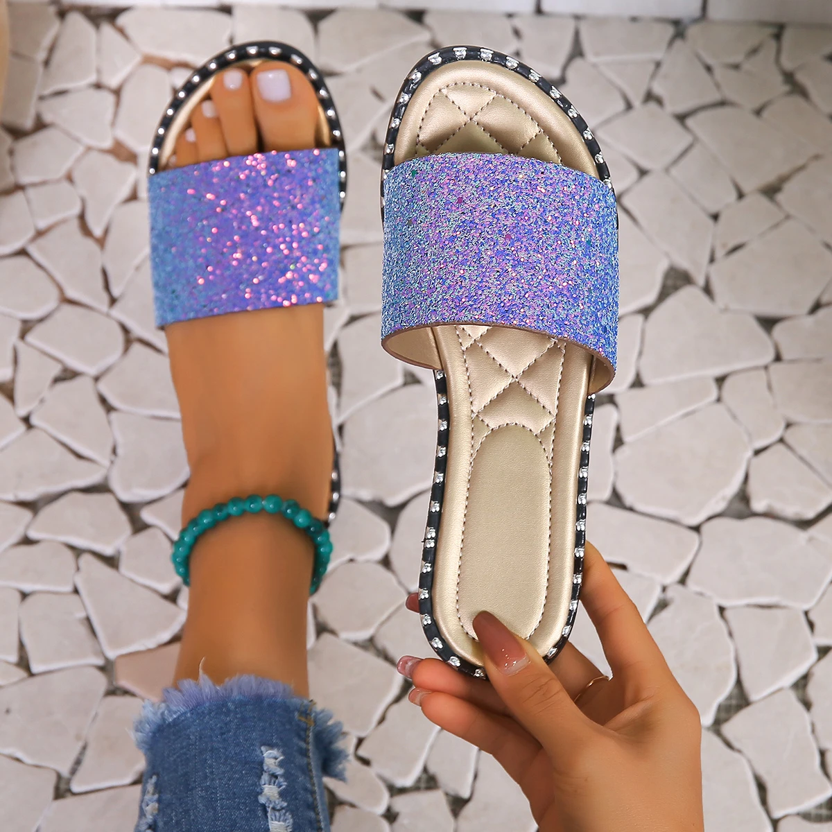 Women Slippers 2024 New Summer Crystal Slippers Glitter Flat Bling Female Candy Color Flip Flops Indoor Slides Women Beach Shoes