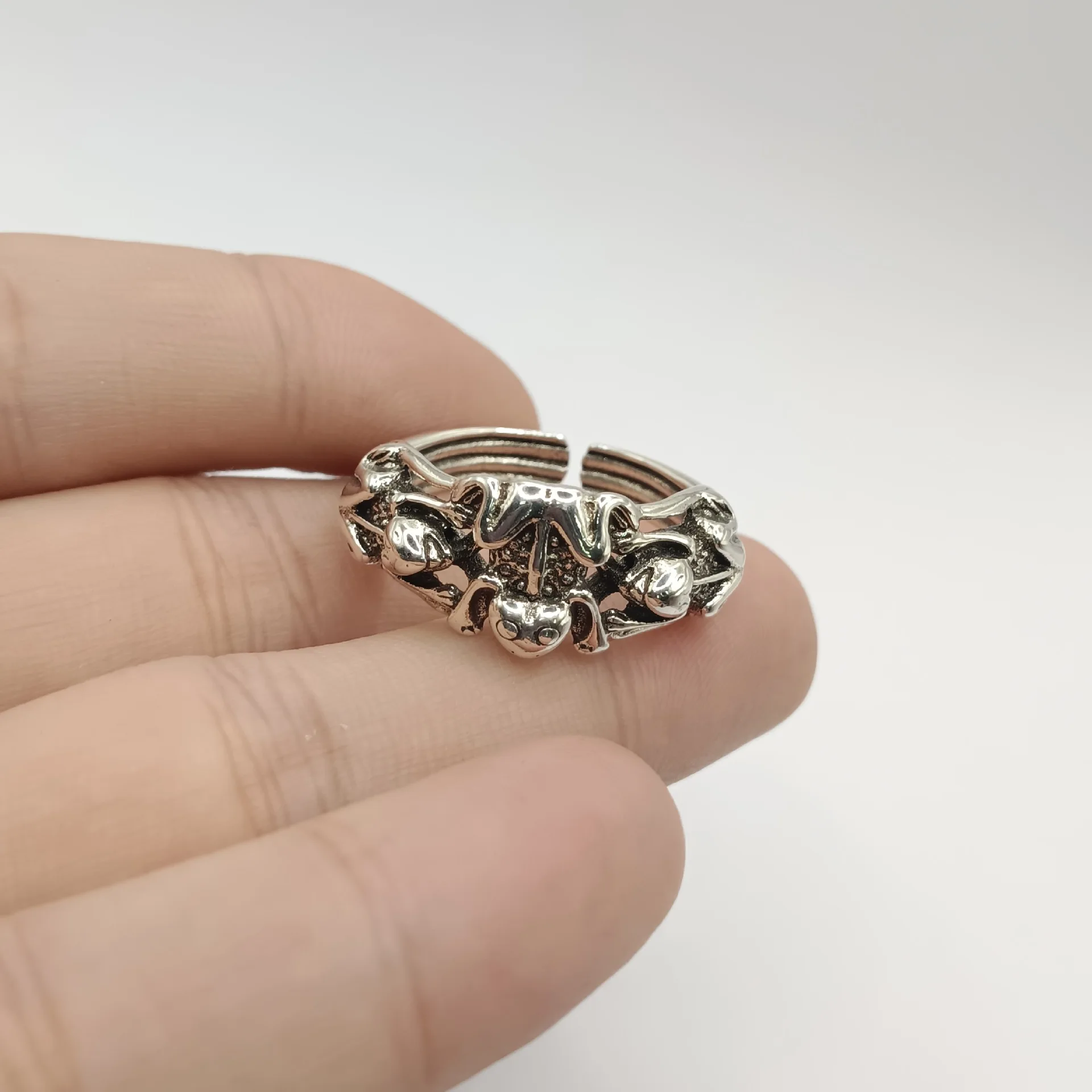 Field Big Frog -retro Silvery Color Funny Expression Frog Men's and Women's Fashionable and Versatile Open-end Ring Gift