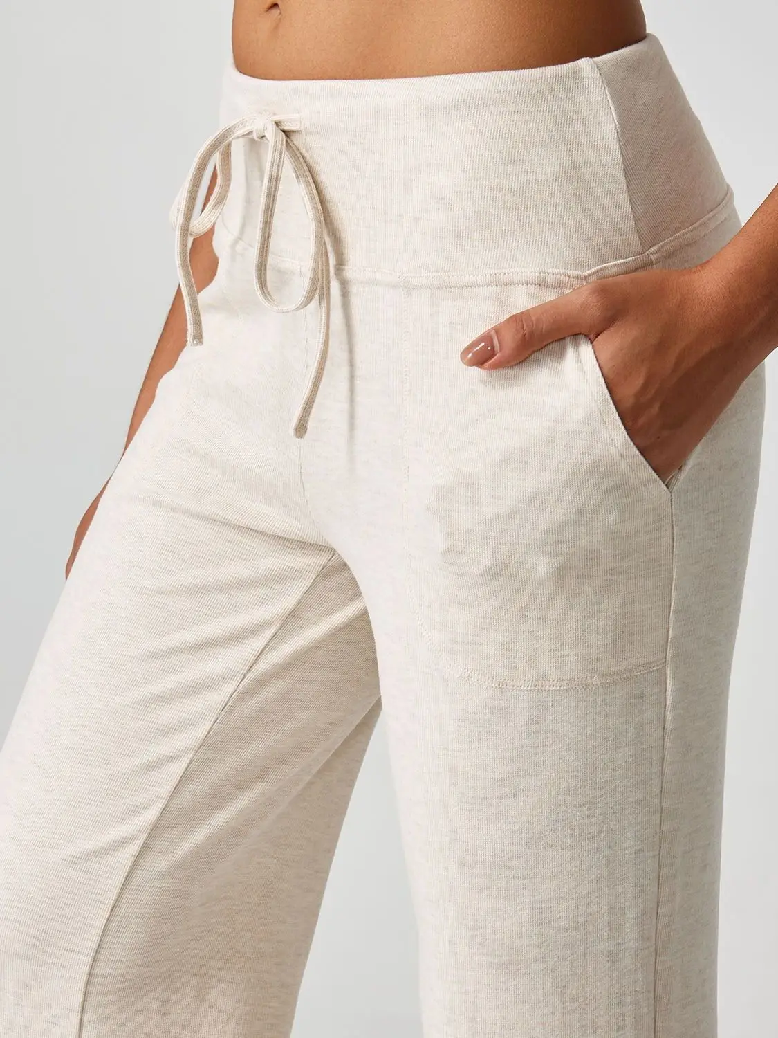 กางเกงกีฬาลำลองทรงหลวมสำหรับผู้หญิง เอวสูง ผ้าอื่นๆ 00% คอลเลคชั่นฤดูร้อน ผลิตในจีน