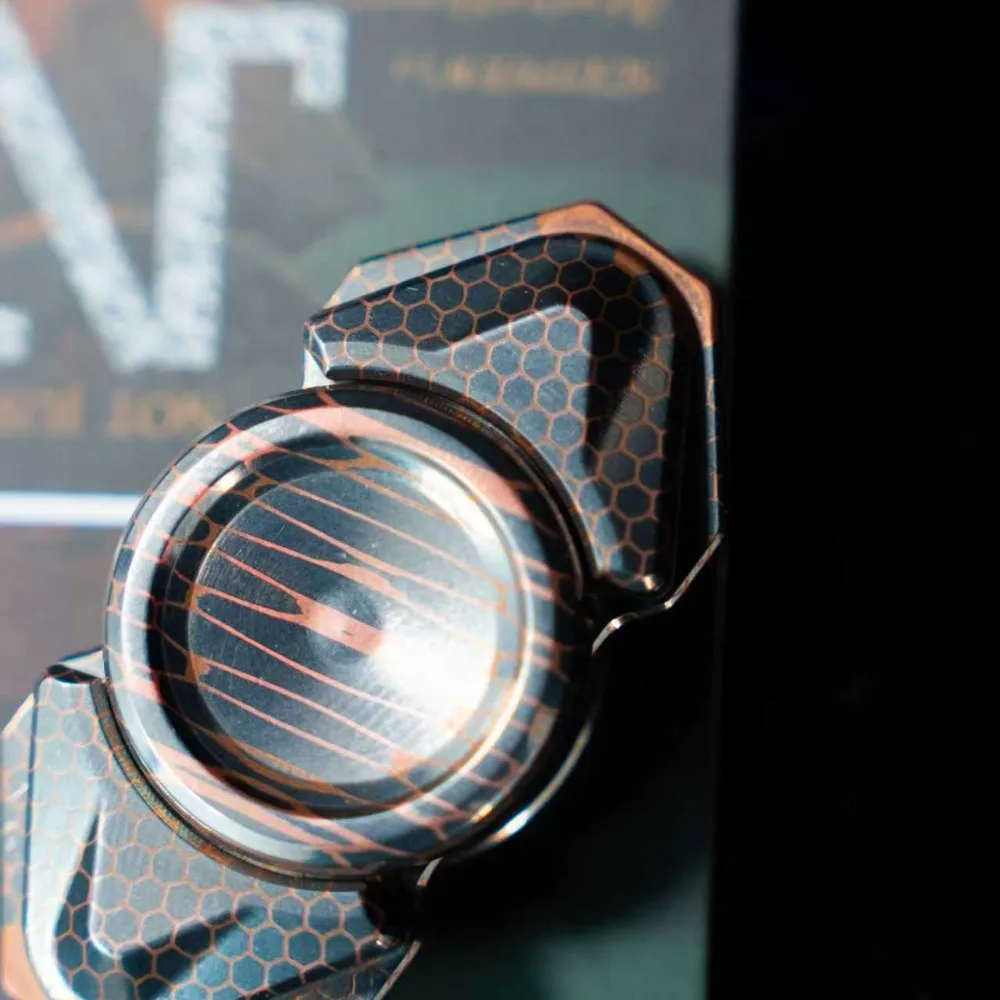 NJT EDC Vinda Superconductor Two-Blade Fidget Spinner Fingertip Extreme Sport Fidget Toys For Adults Gyro