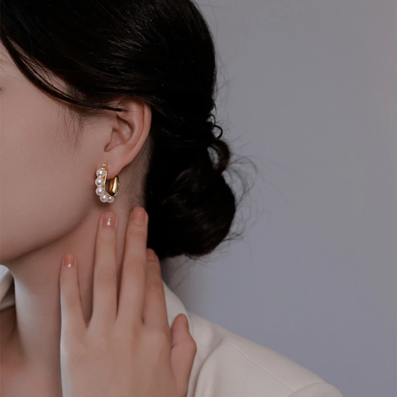 316L Stainless Steel 2024 New Fashion Fine Jewelry Japanese Elegant Style Horseshoe U-Shape Embed Pearls Stud Earrings For Women image 3